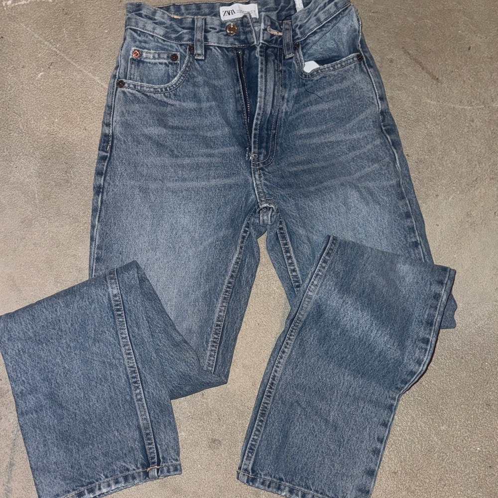 Zara Classic Indigo Straight Jeans